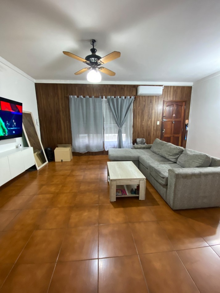 VENTA - CASA PH 4 AMBIENTES CON PATIO AL FRENTE - CASEROS NORTE - APTO CREDITO 