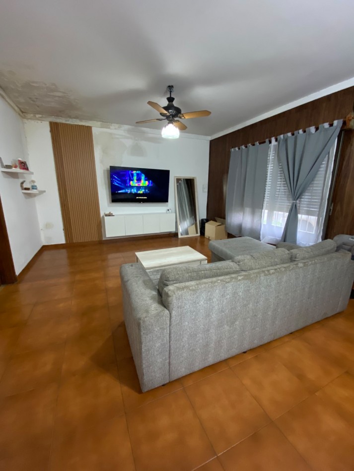 VENTA - CASA PH 4 AMBIENTES CON PATIO AL FRENTE - CASEROS NORTE - APTO CREDITO 