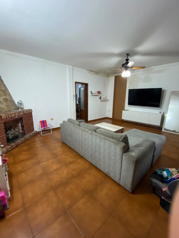 VENTA - CASA PH 4 AMBIENTES CON PATIO AL FRENTE - CASEROS NORTE - APTO CREDITO 