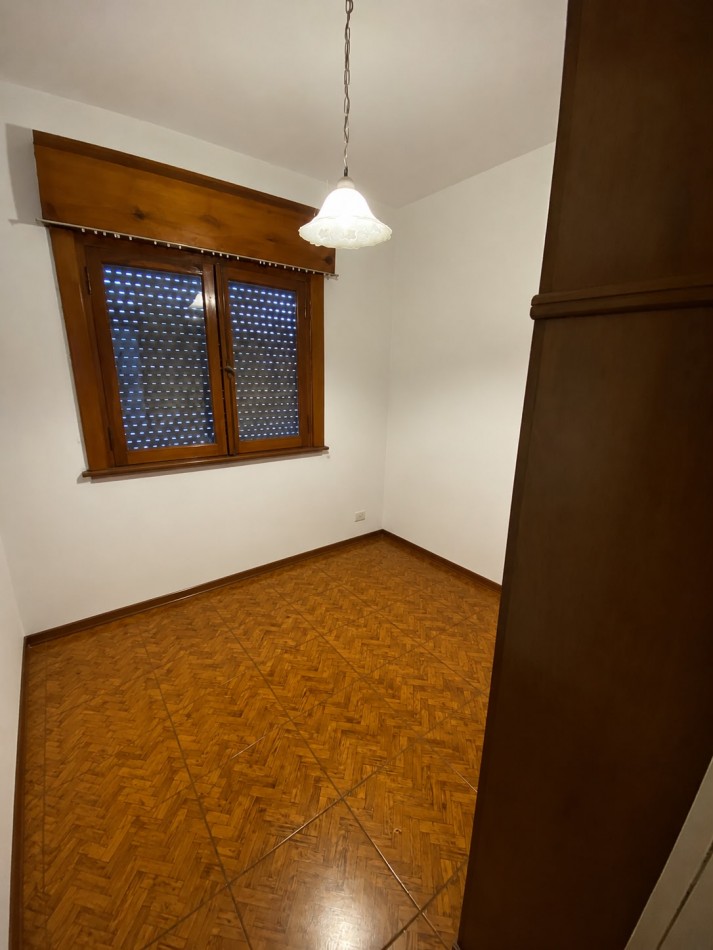 VENTA - CASA PH 4 AMBIENTES CON PATIO AL FRENTE - CASEROS NORTE - APTO CREDITO 