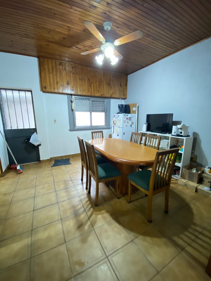 VENTA - CASA PH 4 AMBIENTES CON PATIO AL FRENTE - CASEROS NORTE - APTO CREDITO 