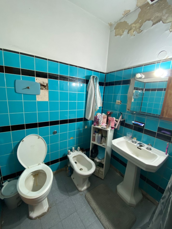 VENTA - CASA PH 4 AMBIENTES CON PATIO AL FRENTE - CASEROS NORTE - APTO CREDITO 