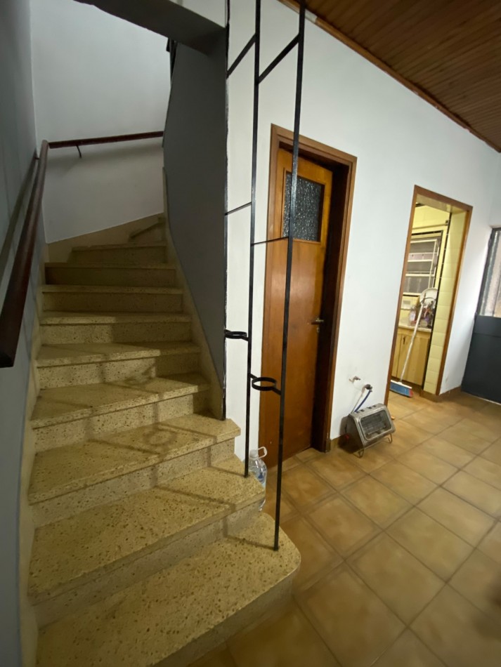 VENTA - CASA PH 4 AMBIENTES CON PATIO AL FRENTE - CASEROS NORTE - APTO CREDITO 