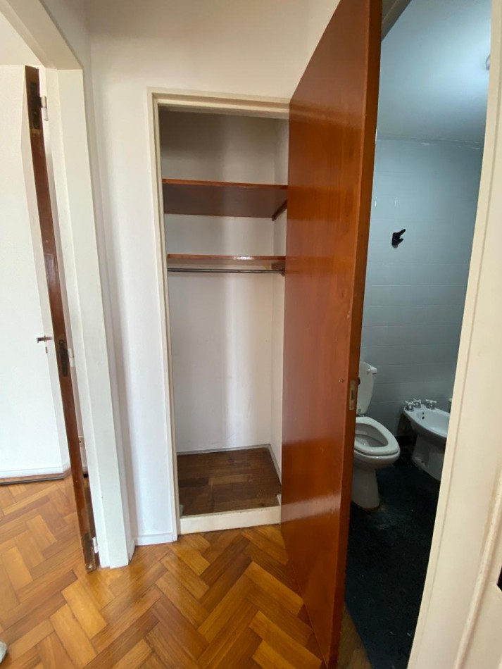 ALQUILER - DEPTO DOS AMBIENTES CON BALCON - DEVOTO 