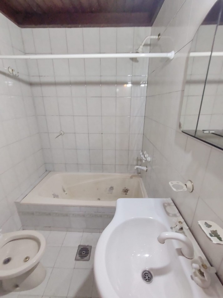 VENTA - PH 4 AMBIENTES - CON QUINCHO Y PARRILLA - CASEROS NORTE - OPORTUNIDAD