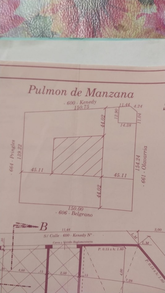 VENTA EN BLOCK - LOCAL COMERCIAL + LOTE EN ESQUINA - CASEROS CENTRO - INVERSION