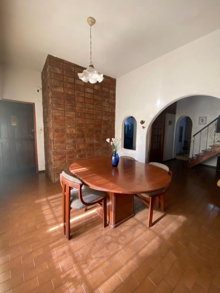 VENTA - GRAN CASA MULTIFAMILIAR EN DOS PLANTAS - APTO CREDITO