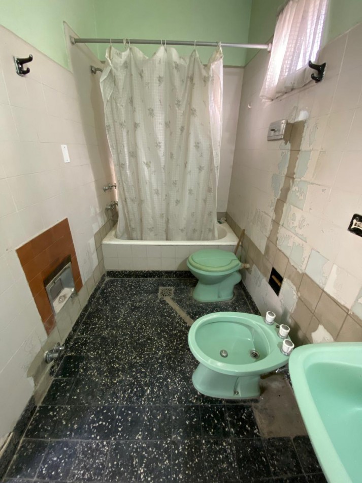 ALQUILER - CASA PH DOS AMBIENTES - SIN EXPENSAS - ENTRADA INDIVIDUAL - CON PATIO - 