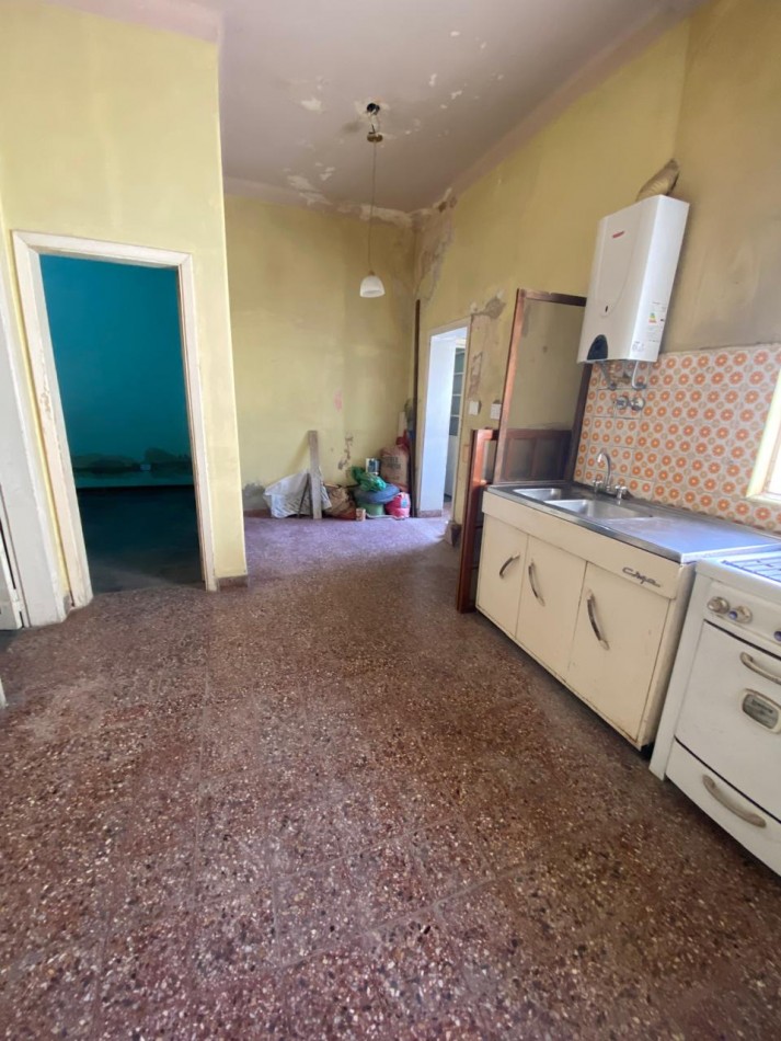 ALQUILER - CASA PH DOS AMBIENTES - SIN EXPENSAS - ENTRADA INDIVIDUAL - CON PATIO - 