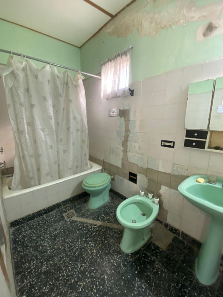 ALQUILER - CASA PH DOS AMBIENTES - SIN EXPENSAS - ENTRADA INDIVIDUAL - CON PATIO - 