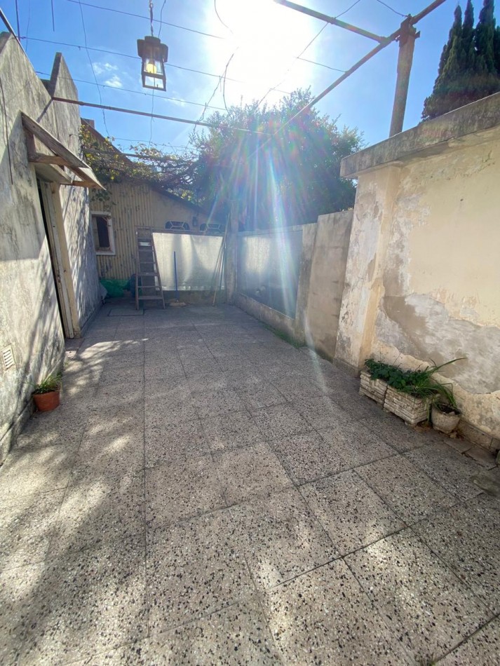ALQUILER - CASA PH DOS AMBIENTES - SIN EXPENSAS - ENTRADA INDIVIDUAL - CON PATIO - 