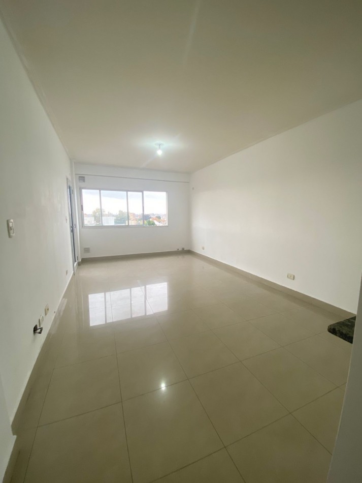 ALQUILER - SANTOS LUGARES - DEPARTAMENTO DOS AMBIENTES CON BALCON - PILETA - SUM