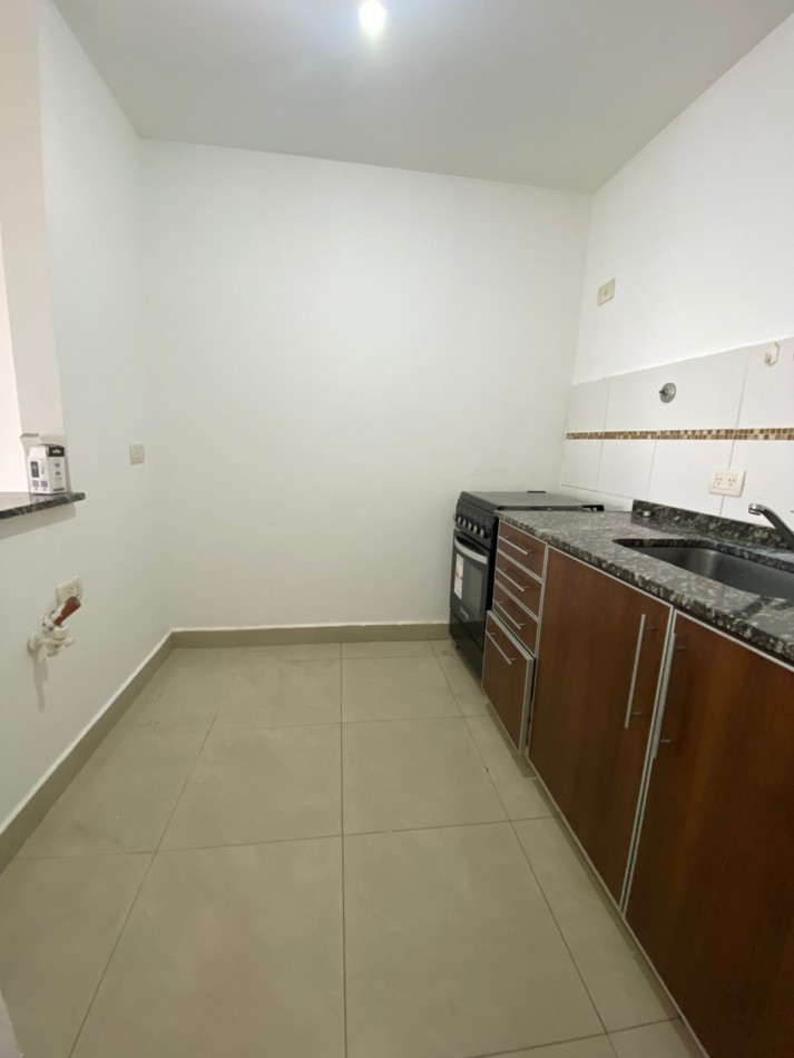 ALQUILER - SANTOS LUGARES - DEPARTAMENTO DOS AMBIENTES CON BALCON - PILETA - SUM