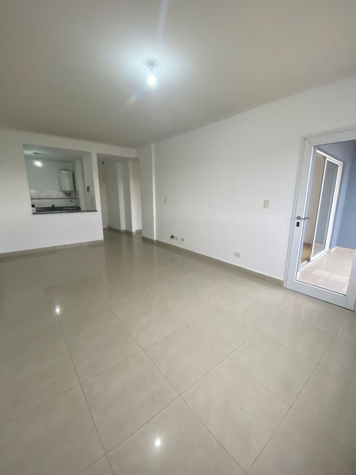 ALQUILER - SANTOS LUGARES - DEPARTAMENTO DOS AMBIENTES CON BALCON - PILETA - SUM