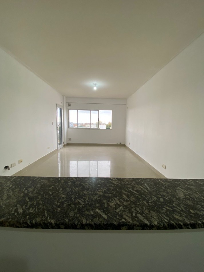 ALQUILER - SANTOS LUGARES - DEPARTAMENTO DOS AMBIENTES CON BALCON - PILETA - SUM
