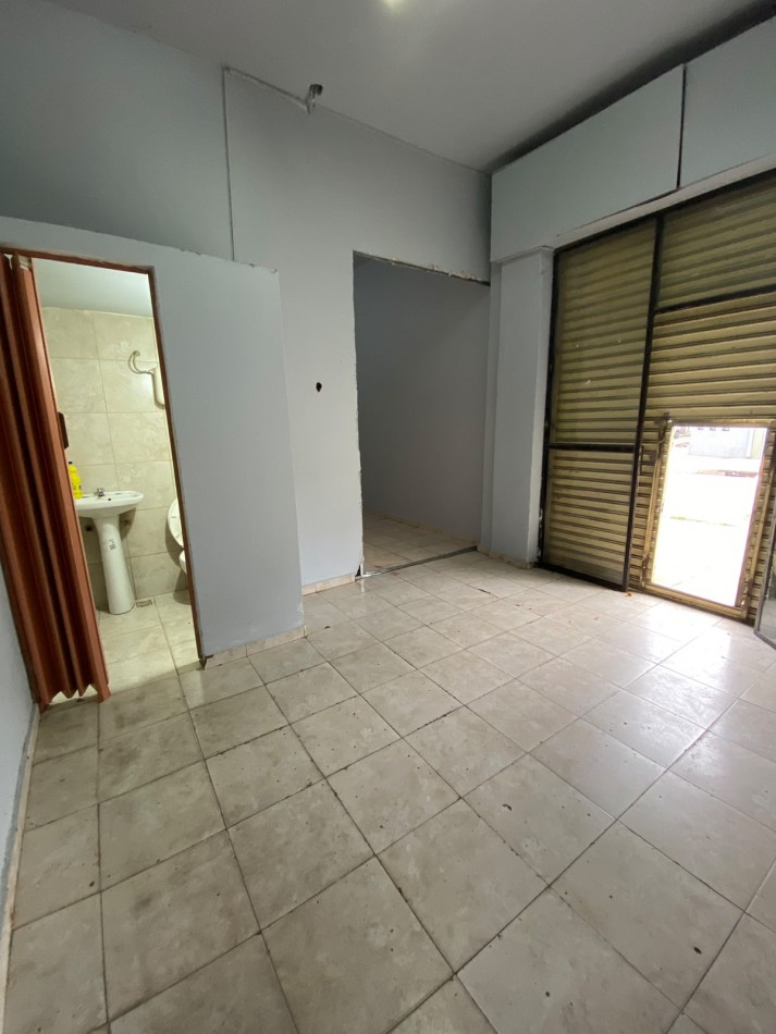 ALQUILER - LOCAL COMERCIAL - VILLA LYNCH  - GRAL SAN MARTIN 