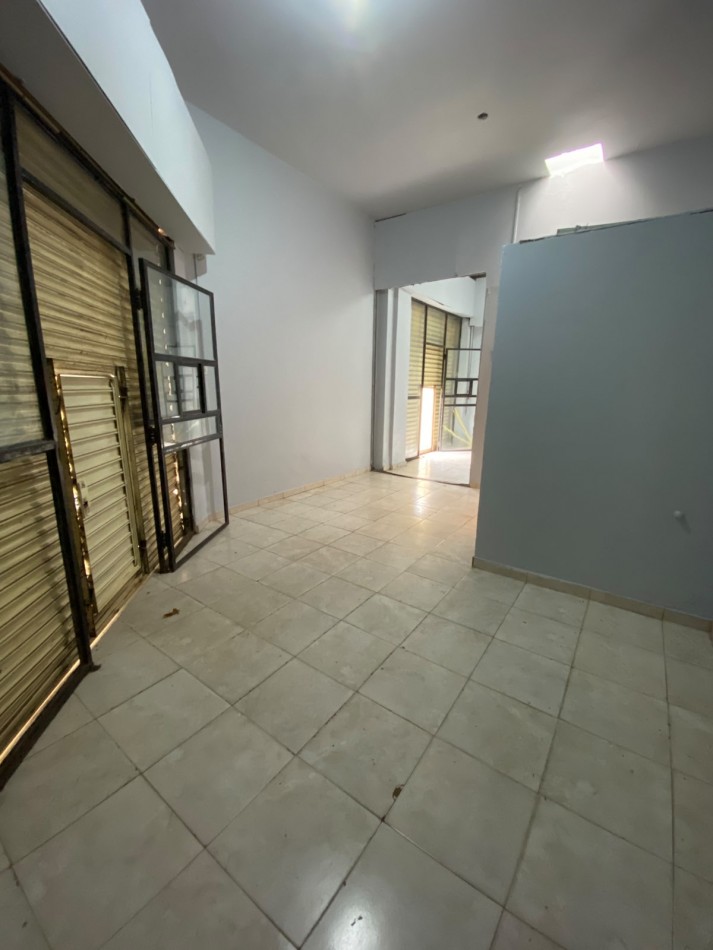 ALQUILER - LOCAL COMERCIAL - VILLA LYNCH  - GRAL SAN MARTIN 