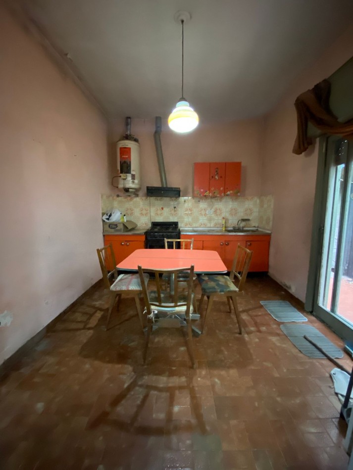 VENTA - CASEROS NORTE - PH 3 AMBIENTES - PATIO Y TERRAZA 