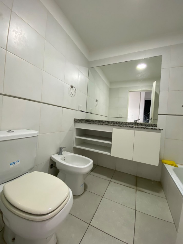 ALQUILER - DEPARTAMENTO - DOS AMBIENTES CON BALCON - MARTIN CORONADO 
