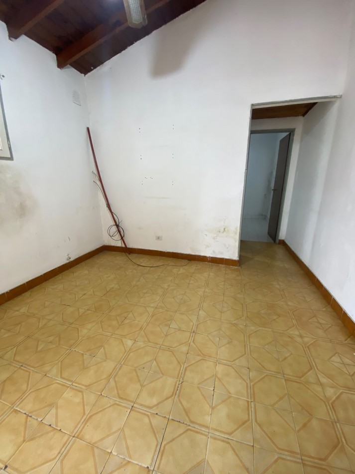 VENTA - DEPTO PH DOS AMBIENTES - SAN ANDRES - PRIMER PISO POR ESCALERA - IDEAL INVERSION - 