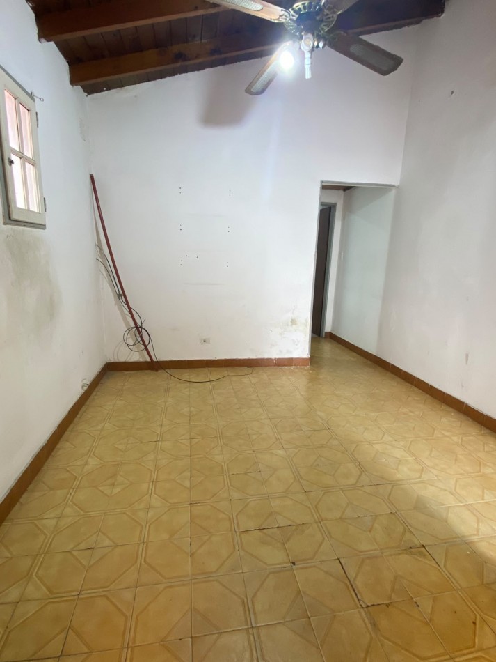 VENTA - DEPTO PH DOS AMBIENTES - SAN ANDRES - PRIMER PISO POR ESCALERA - IDEAL INVERSION - 