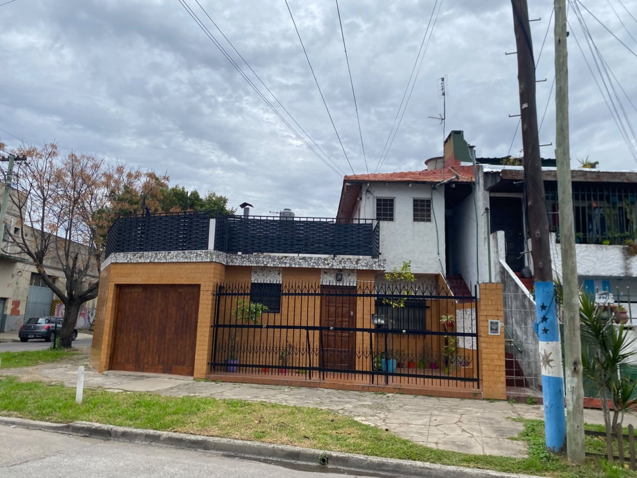 VENTA - DEPTO PH DOS AMBIENTES - SAN ANDRES - PRIMER PISO POR ESCALERA - IDEAL INVERSION - 