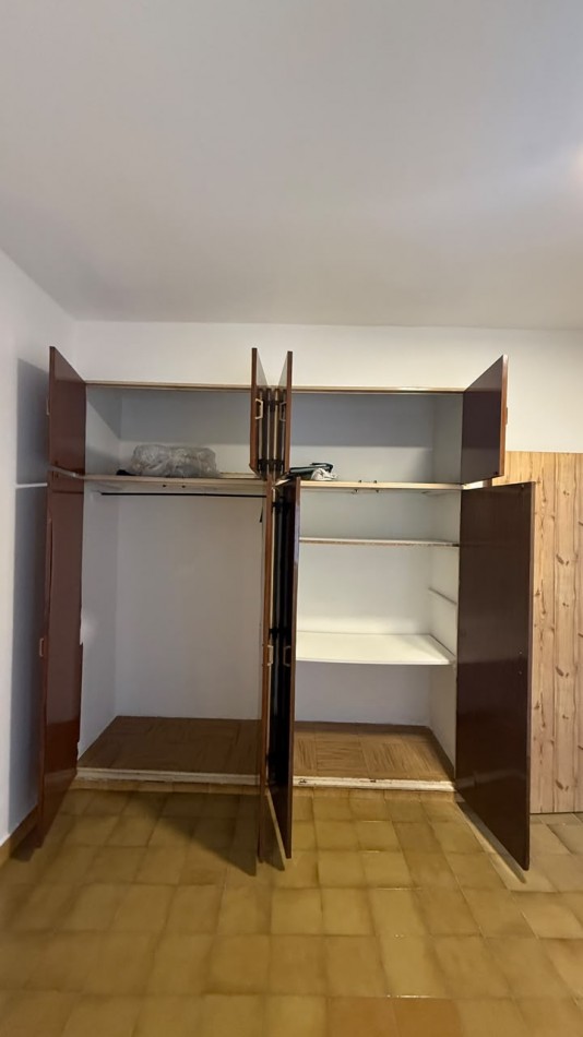 ALQUILER - DEPARTAMENTO DOS AMBIENTES EN CASEROS- EXCELENTE UBICACION