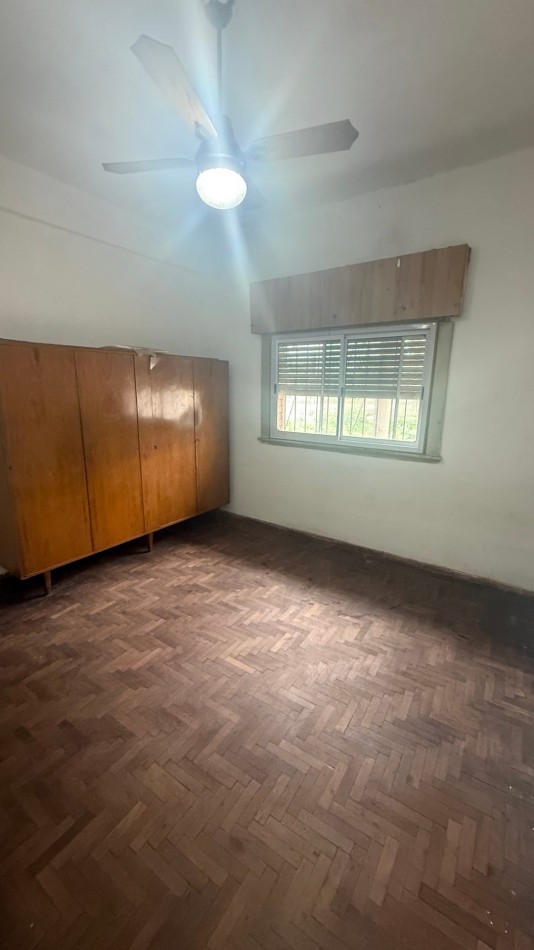 VENTA - CASA TIPO PH - 3 AMBIENTES - PATIO - QUINCHO - TERRAZA CON PARRILLA - APTO CREDITO
