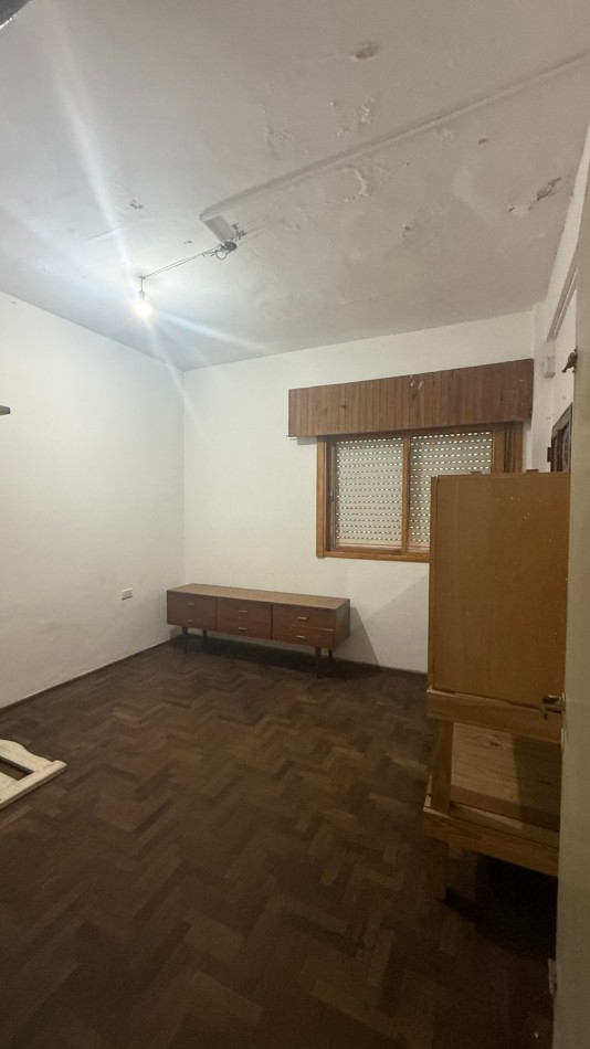 VENTA - CASA TIPO PH - 3 AMBIENTES - PATIO - QUINCHO - TERRAZA CON PARRILLA - APTO CREDITO