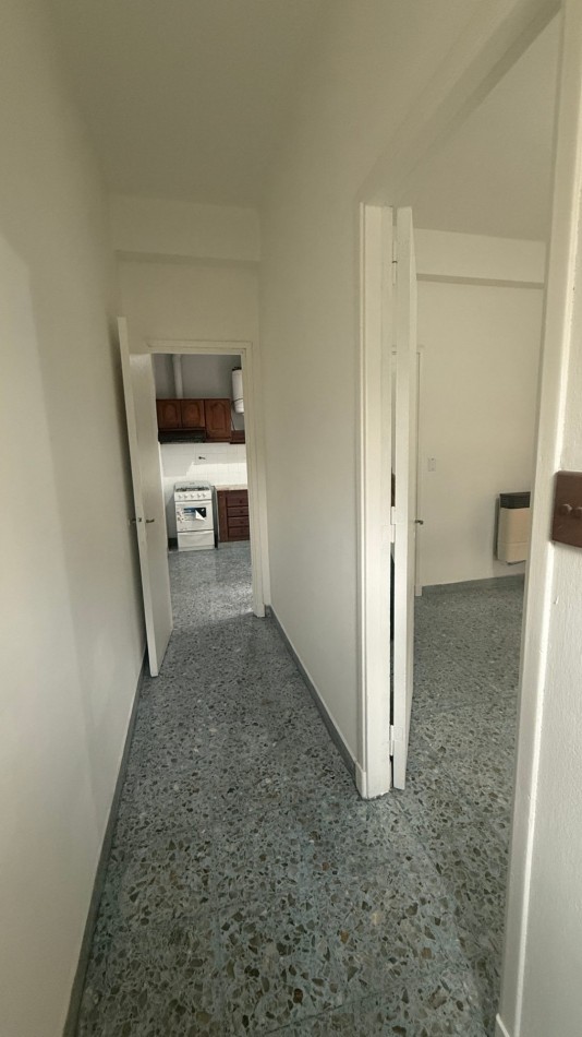 ALQUILER CASA 3 AMBIENTES CON TERRAZA Y QUINCHO - CASEROS NORTE
