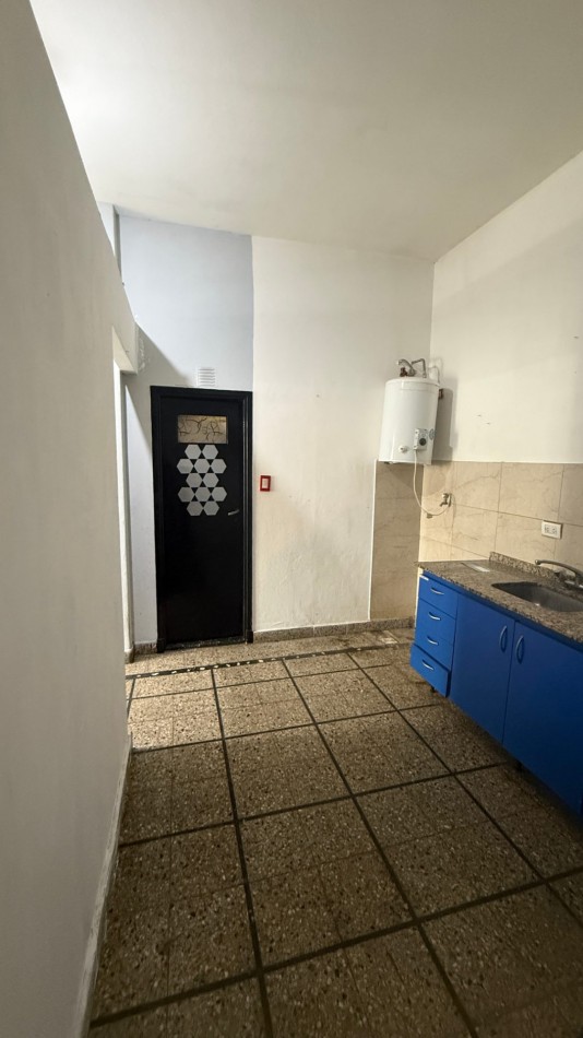 ALQUILER - DEPARTAMENTO TIPO MONOAMBIENTE DIVIDIDO