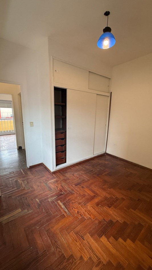 ALQUILER 3 AMBIENTES CON LAVADERO Y TERRAZA PROPIA - CASEROS NORTE