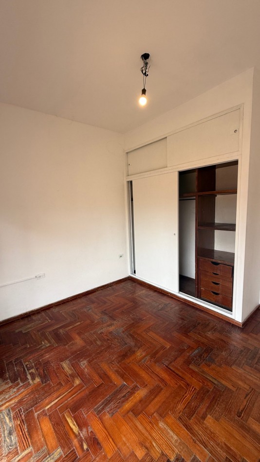 ALQUILER 3 AMBIENTES CON LAVADERO Y TERRAZA PROPIA - CASEROS NORTE