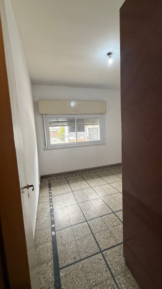 ALQUILER PH 3 AMBIENTES EN PLANTA BAJA - ENTRADA COMPARTIDA
