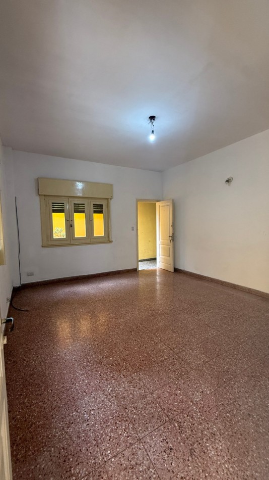 ALQUILER PH 3 AMBIENTES EN PLANTA BAJA - ENTRADA COMPARTIDA
