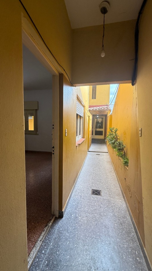 ALQUILER PH 3 AMBIENTES EN PLANTA BAJA - ENTRADA COMPARTIDA