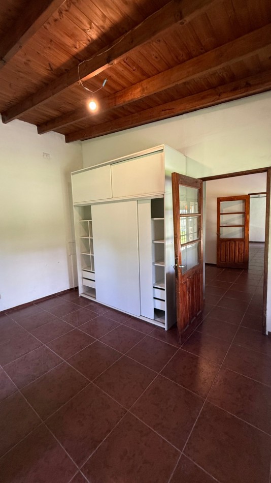 ALQUILER - CASA 3 AMB CON TERRENO DE 1600M2 CON GALERIA