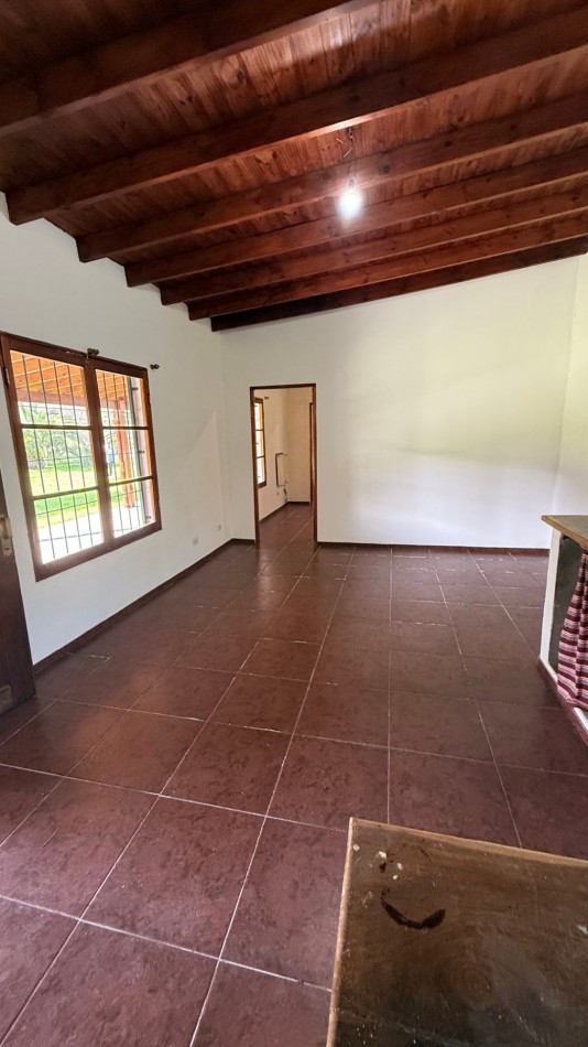 ALQUILER - CASA 3 AMB CON TERRENO DE 1600M2 CON GALERIA