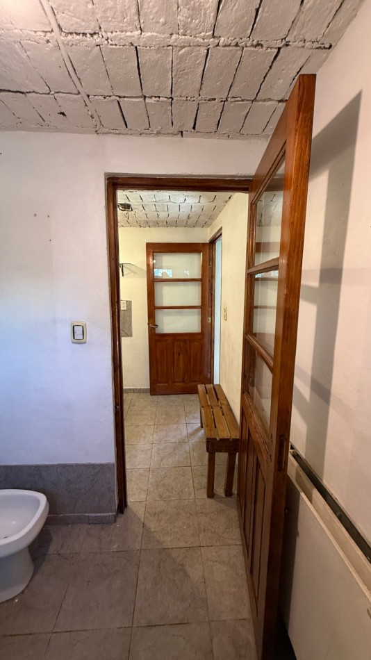 ALQUILER - CASA 3 AMB CON TERRENO DE 1600M2 CON GALERIA