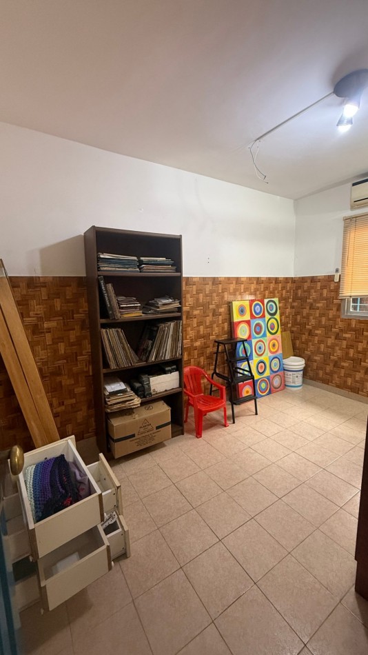 VENTA- PH 4 AMBIENTES AL FRENTE CON GARAGE, PATIO Y TERRAZA