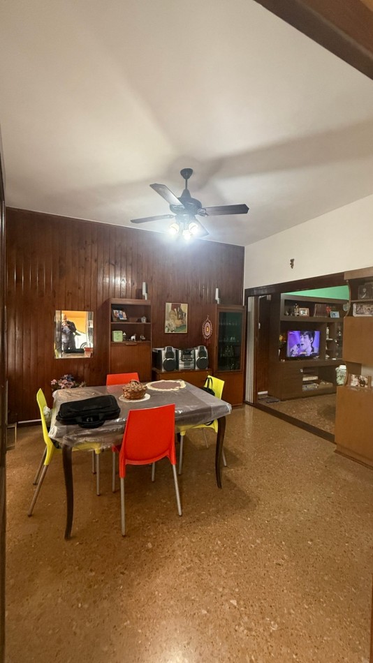 VENTA- PH 4 AMBIENTES AL FRENTE CON GARAGE, PATIO Y TERRAZA