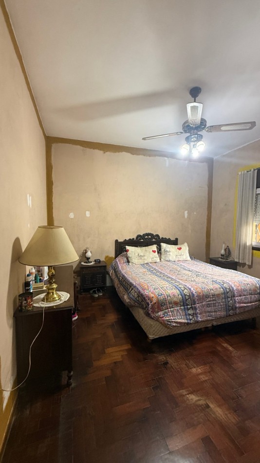 VENTA- PH 4 AMBIENTES AL FRENTE CON GARAGE, PATIO Y TERRAZA