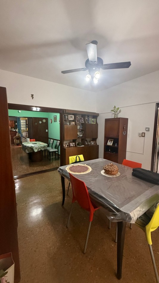 VENTA- PH 4 AMBIENTES AL FRENTE CON GARAGE, PATIO Y TERRAZA