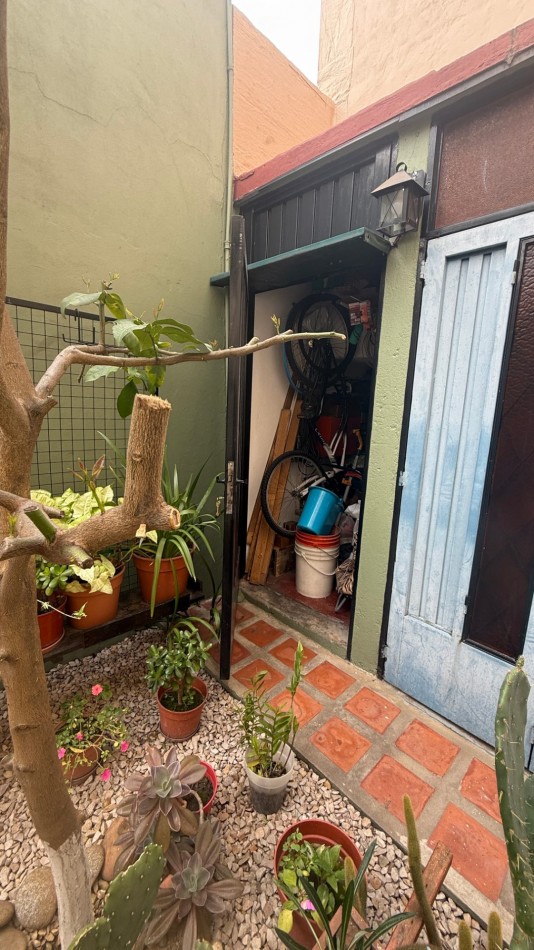VENTA- PH 4 AMBIENTES AL FRENTE CON GARAGE, PATIO Y TERRAZA