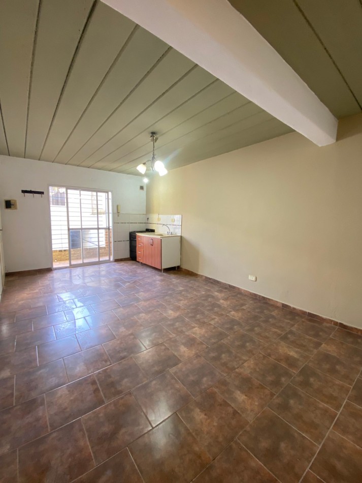 ALQUILER- DEPARTAMENTO 2 AMBIENTES CON DOBLE BALCON - SANTOS LUGARES