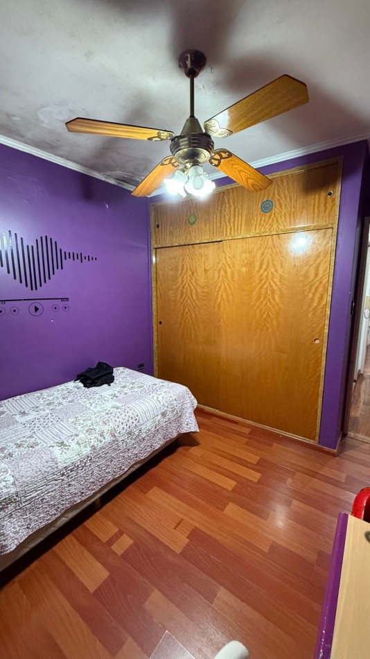 VENTA - CASA - 4 AMBIENTES - QUINCHO - PILETA - GARAGE PASANTE - CIUDADELA