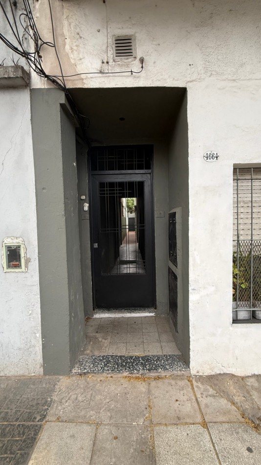 VENTA - CASEROS NORTE - PH 3 AMBIENTES - PATIO Y TERRAZA 