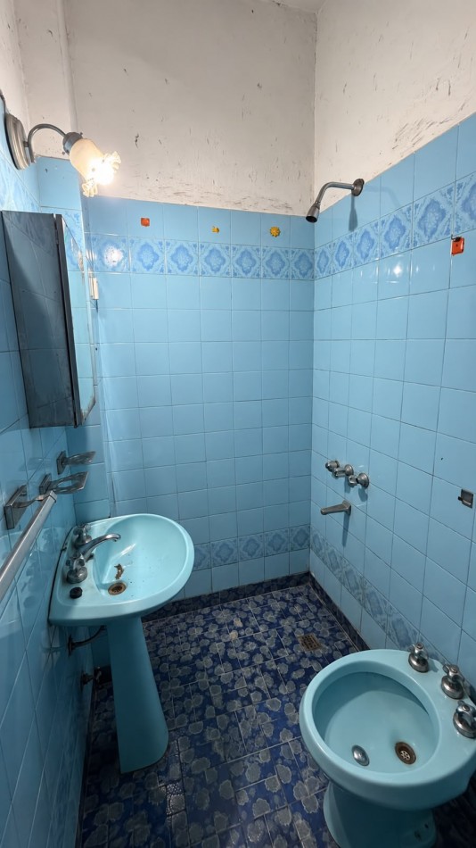VENTA - CASEROS NORTE - PH 3 AMBIENTES - PATIO Y TERRAZA 
