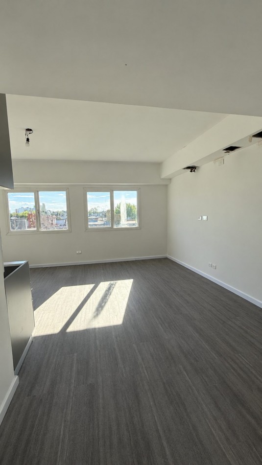 ALQUILER - MONOAMBIENTE A ESTRENAR EN SEGUNDO Y TERCER PISO - LISANDRO DE LA TORRE 1723, CASEROS