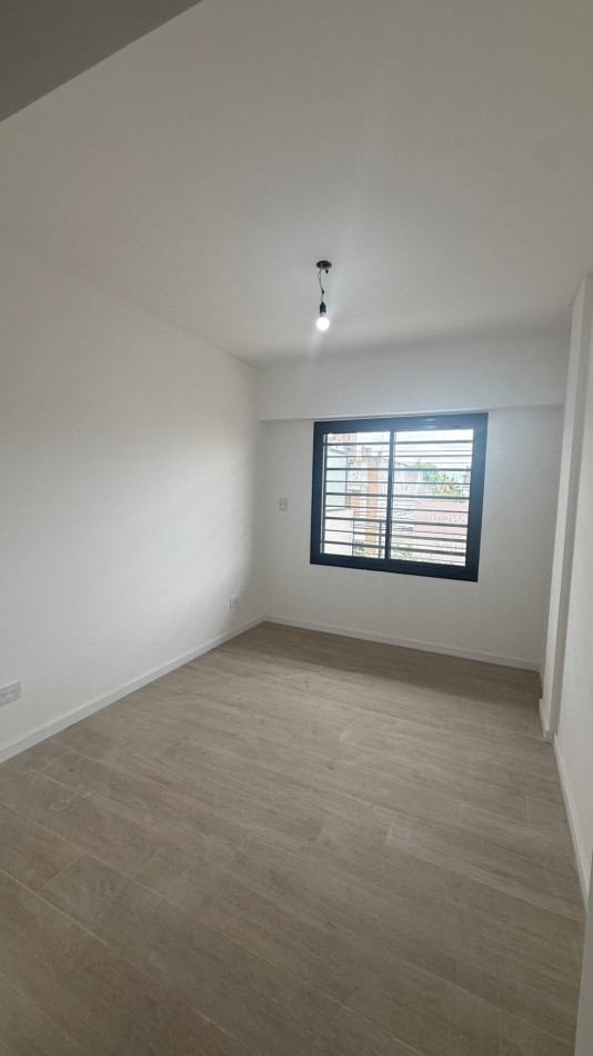 ALQUILER · DEPARTAMENTO DE 2 AMBIENTES - APTO PROFESIONAL - CASEROS NORTE 